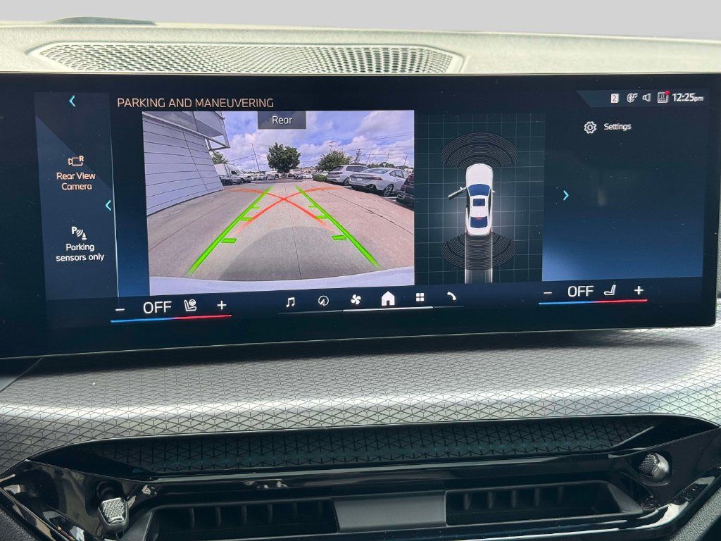 Certified 2026 BMW 430i xDrive Coupe w/ Convenience Package AWD/4WD image 21