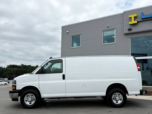 Used 2023 Chevrolet Express 2500 w/ Driver Convenience Package RWD image 11
