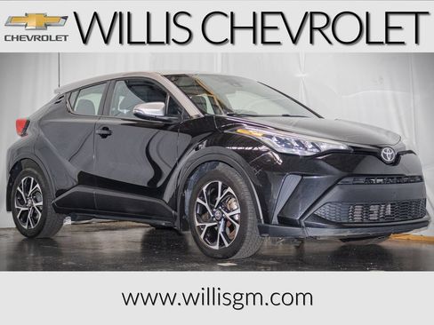 Used 2020 Toyota C-HR XLE FWD image 1