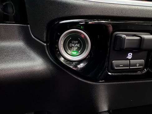 Certified 2022 GMC Sierra 1500 Elevation w/ Elevation Premium Package AWD/4WD image 24