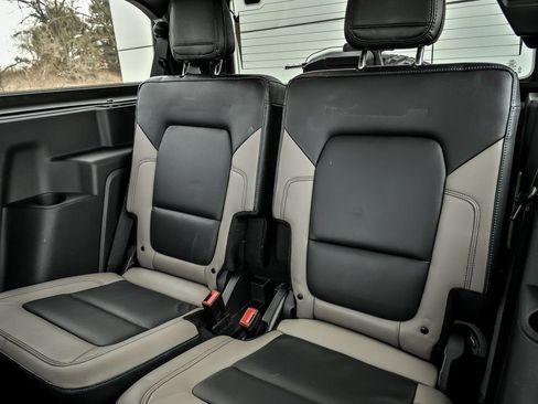 Used 2024 Ford Bronco Wildtrak image 16