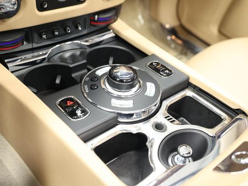 Used 2011 Rolls-Royce Ghost RWD image 45