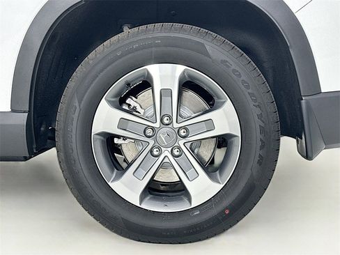 New 2025 Honda Pilot EX-L image 9