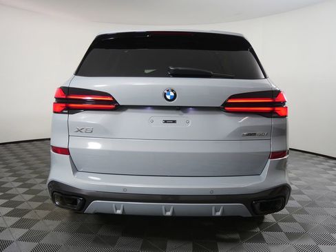 Used 2026 BMW X5 sDrive40i w/ M Sport Package RWD image 4