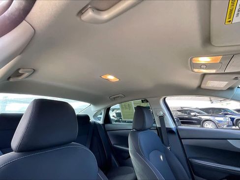 Used 2019 Kia Forte LXS image 12