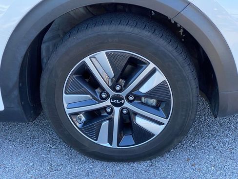 Used 2022 Kia Niro LXS w/ Digital Cluster Package FWD image 39