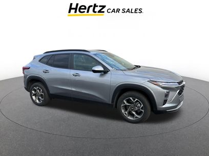 Used 2025 Chevrolet Trax LT