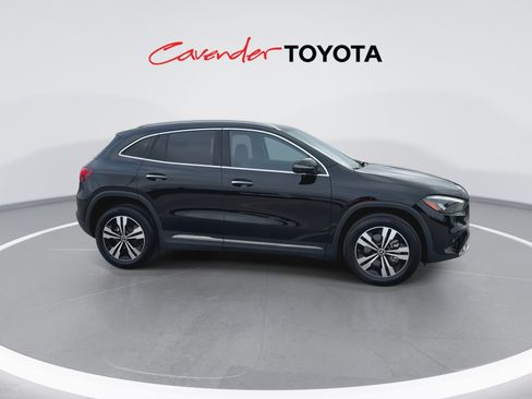 Used 2025 Mercedes-Benz GLA 250 image 9