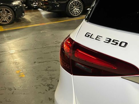 Used 2025 Mercedes-Benz GLE 350 4MATIC image 15