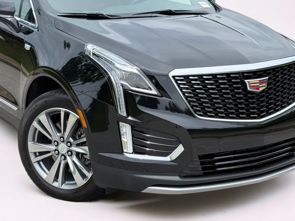 Used 2025 Cadillac XT5 Premium Luxury w/ LPO, Floor Liner Package AWD/4WD image 7