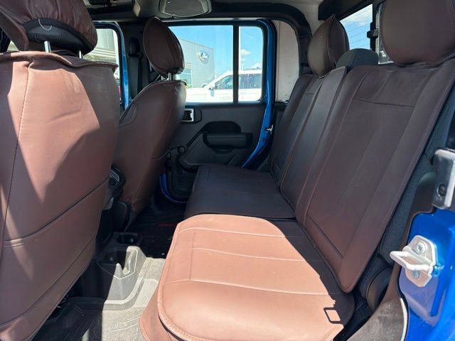 Used 2024 Jeep Gladiator Sport AWD/4WD image 14