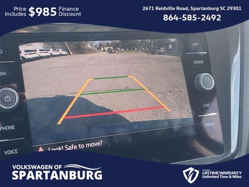 Used 2023 Volkswagen Tiguan SE w/ Panoramic Sunroof Package image 34