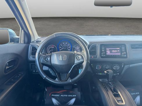 Used 2019 Honda HR-V LX image 25