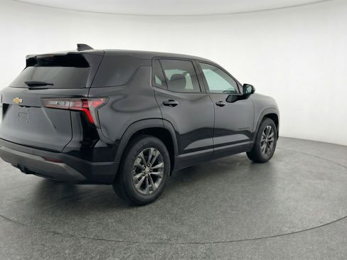 Used 2025 Chevrolet Equinox LT FWD image 9