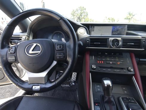 Used 2019 Lexus IS 300 w/ Navigation Package RWD image 10