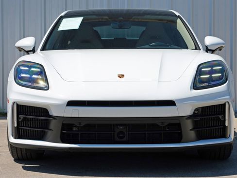 Used 2024 Porsche Panamera 4 image 7