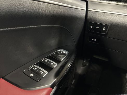 Used 2023 Kia K5 GT-Line image 25