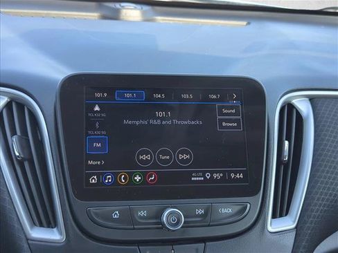 Used 2025 Chevrolet Malibu LT FWD image 14