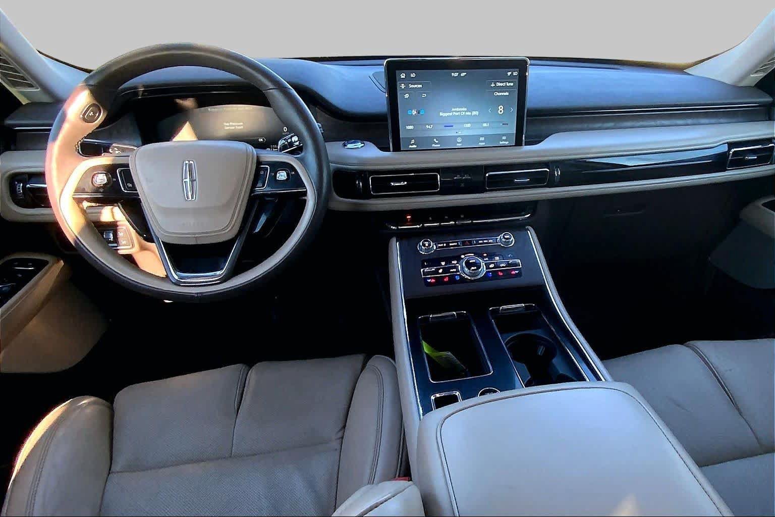 Used 2020 Lincoln Aviator Reserve w/ Equipment Group 201A RWD image 16