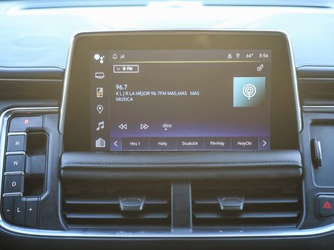 Used 2022 Chevrolet Tahoe Z71 w/ Luxury Package image 14