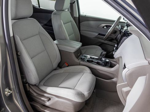 Used 2018 Chevrolet Traverse LT FWD image 49