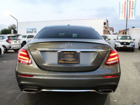 Used 2017 Mercedes-Benz E 300 image 4