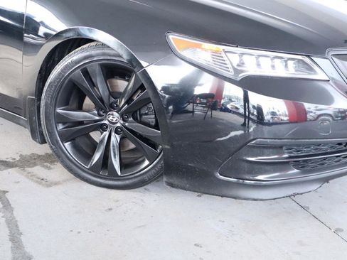 Used 2017 Acura TLX V6 FWD image 4