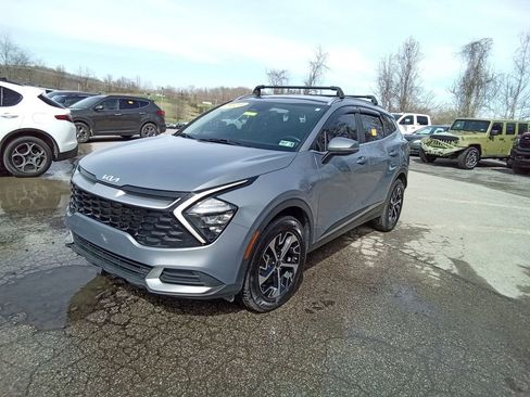Used 2023 Kia Sportage EX image 9
