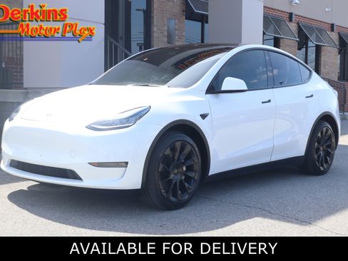 Used 2022 Tesla Model Y Long Range image 1