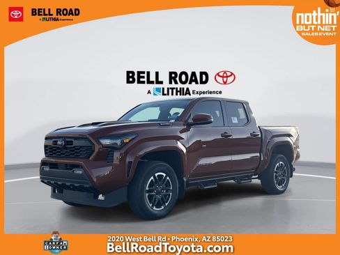 Used 2025 Toyota Tacoma TRD Sport w/ TRD Sport Upgrade Package image 1
