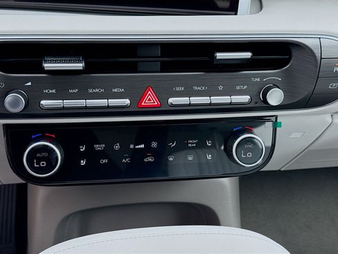 New 2026 Hyundai Palisade SEL Premium FWD image 12