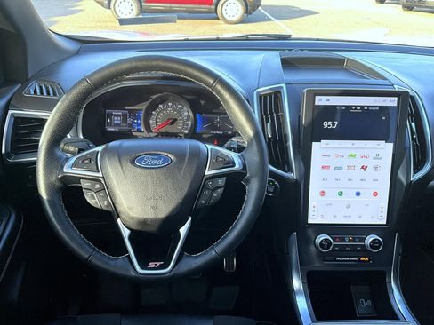 Used 2022 Ford Edge ST w/ Equipment Group 401A image 14