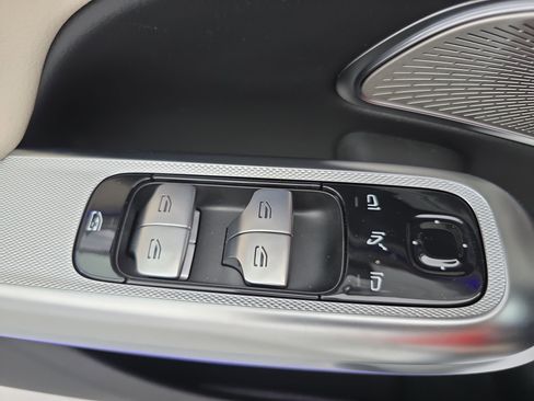 New 2026 Mercedes-Benz E 350 4MATIC Sedan image 28