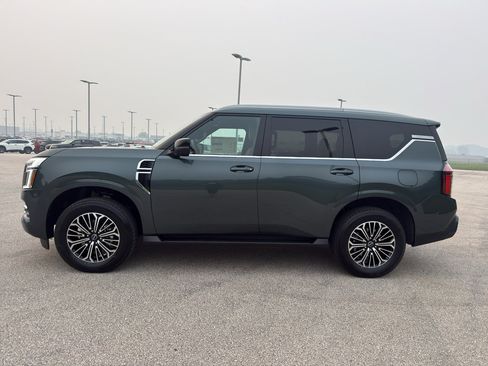 New 2026 Nissan Armada SL w/ Captain's Chari Seat Package AWD/4WD image 6