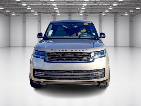 New 2025 Land Rover Range Rover SE image 8