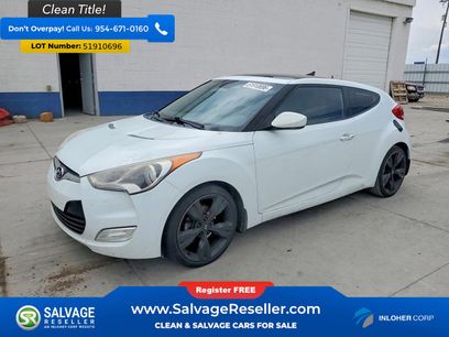 Used 2013 Hyundai Veloster w/ Style Pkg