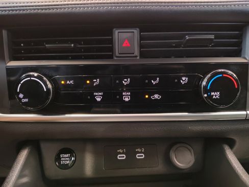 Used 2024 Nissan Rogue S FWD image 20