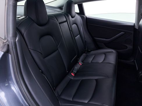 Used 2023 Tesla Model 3 Standard Range image 31