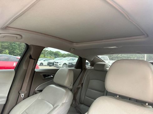 Used 2016 Chevrolet Malibu LT w/ Leather Package FWD image 33