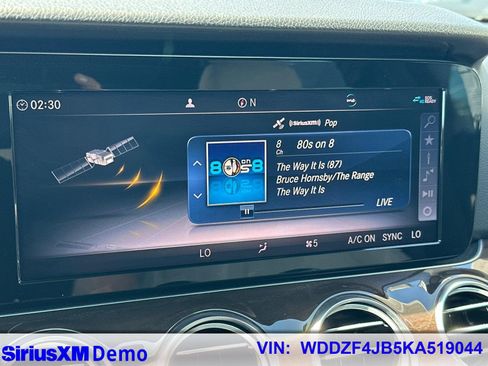 Used 2019 Mercedes-Benz E 300 image 34