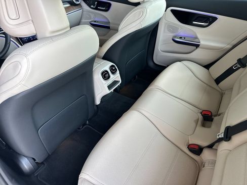 Used 2023 Mercedes-Benz C 300 Sedan image 13