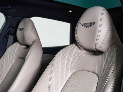 Used 2023 Aston Martin DBX AWD/4WD image 22