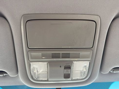 Used 2014 Honda Pilot LX image 22