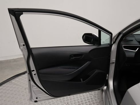 Used 2023 Toyota Corolla LE FWD image 16