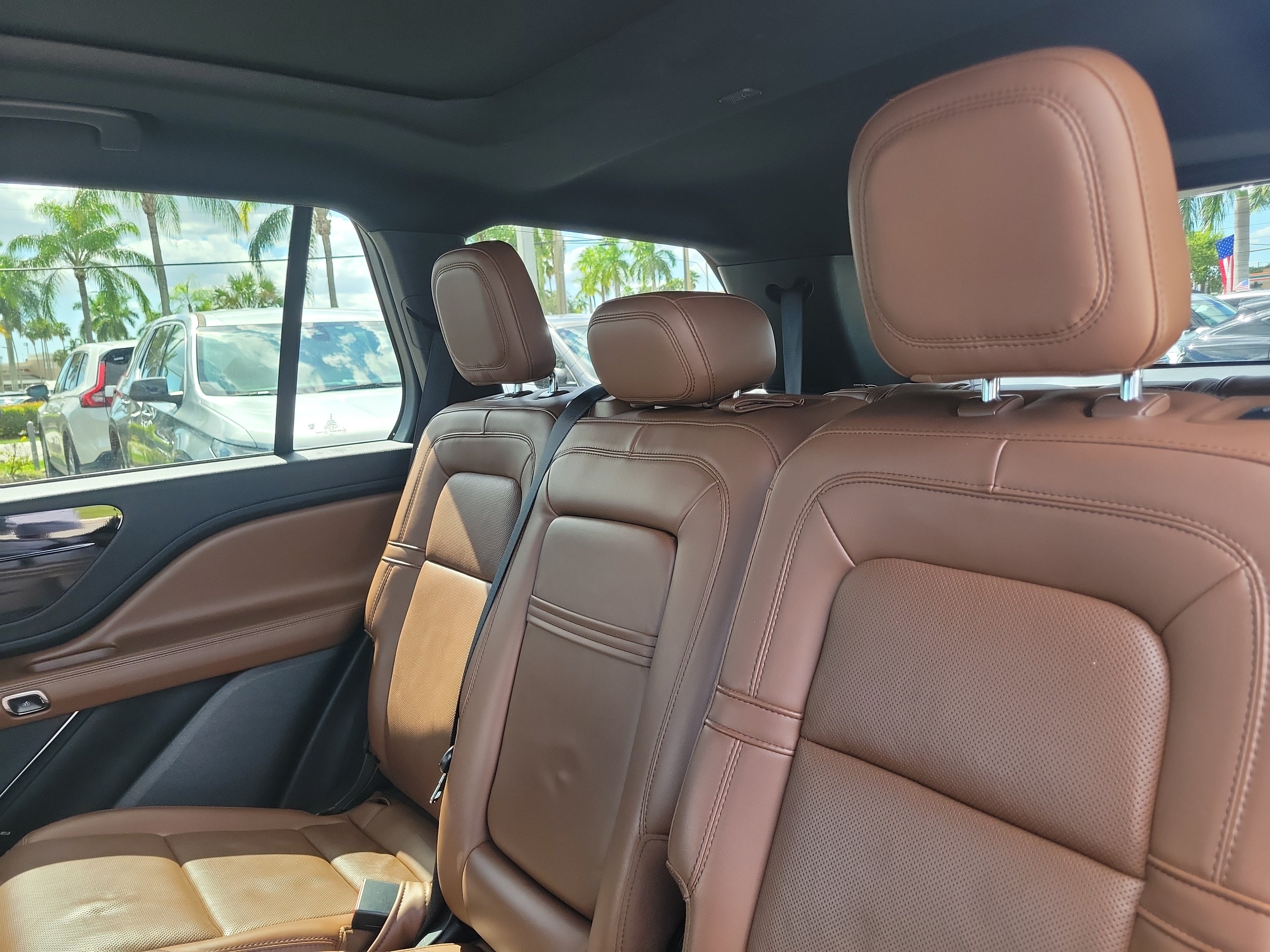 Used 2023 Lincoln Aviator Reserve w/ Elements Package Plus RWD image 15