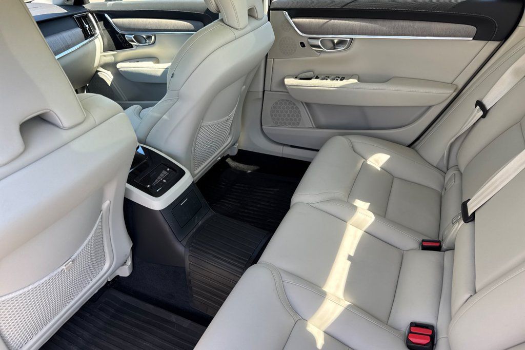 Used 2024 Volvo S90 T8 Ultimate AWD/4WD image 15