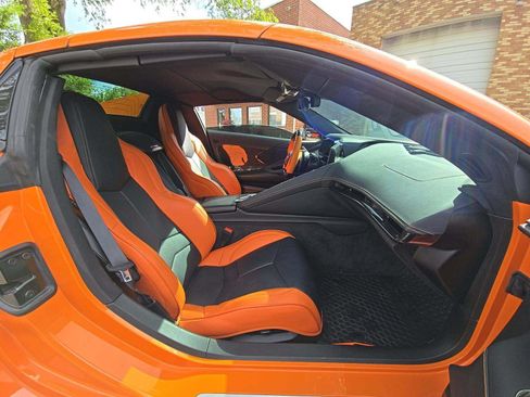 Used 2024 Chevrolet Corvette Stingray Convertible w/ Z51 Performance Package RWD image 9