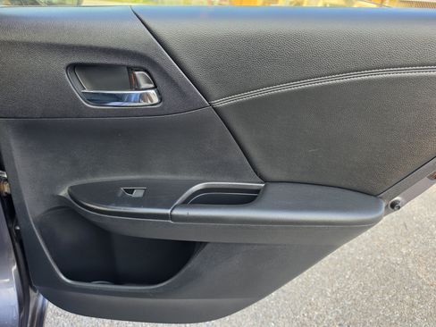 Used 2013 Honda Accord Sport image 14