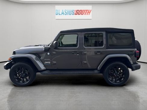Used 2024 Jeep Wrangler Unlimited Sahara w/ Technology Group image 6
