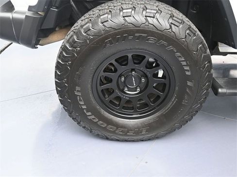 Used 2021 Jeep Wrangler Unlimited Rubicon image 9